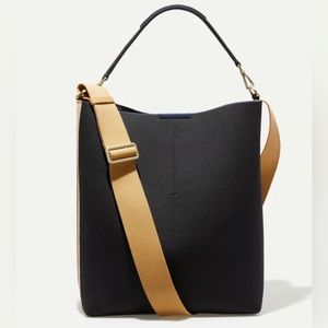 Rothy’s the bucket bag